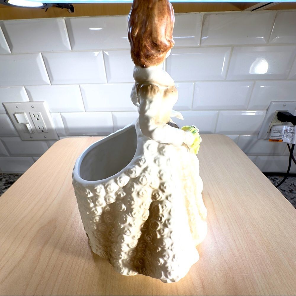 Vintage 1963 SAMSON IMPORT Bride FIGURINE PLANTER MCM